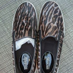 Michael Kors sneaker size 7.5